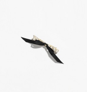 Lady's Chanel Bow Barrette Spring-Summer 2025 Pre-Collection