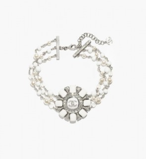 Lady's Chanel Choker in Silver, White, Pearly White, Transparent & Crystal