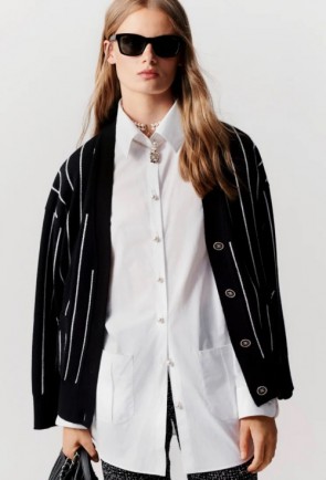 Lady's Chanel Cardigan In Cashmere In Black & White