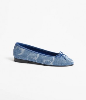 Lady's Chanel Ballet Flats 2023/24 Pre-Collection