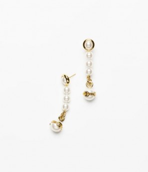 Lady's Chanel Pendant Earrings Fall Winter 2023/24