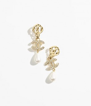 Lady's Chanel Pendant Earrings Spring-Summer 2024