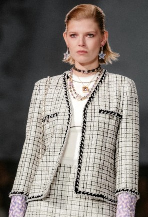 Lady's Chanel Tweed Jacket Cruise 2023/24
