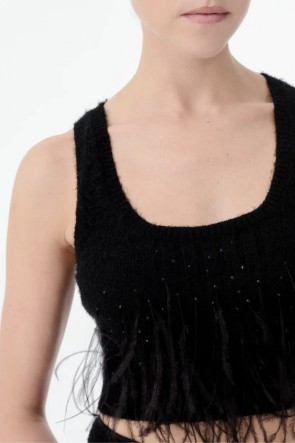 Lady's Chanel Top in Cotton, Silk and Feathers