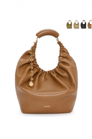Loewe Medium Squeeze Bag In Nappa Lambskin