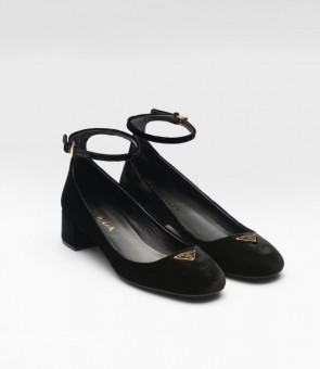 Lady's Prada Velvet Pumps