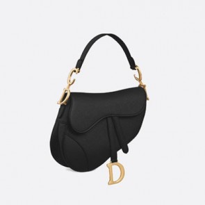 Women Saddle bag in black embossed grained calfskin M0446CWVG_M900