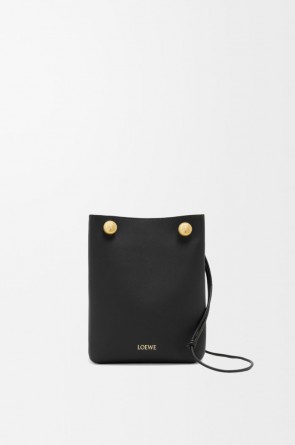 Lady's Loewe Pebble Pouch In Smooth Calfskin