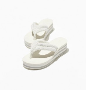 Lady's Chanel White Thongs