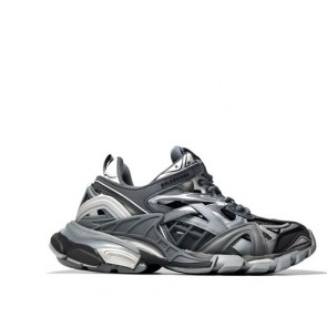 Track.2 Sneaker in Grey and White and rubber