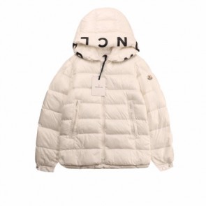 Moncler Down jacket for men S109VD