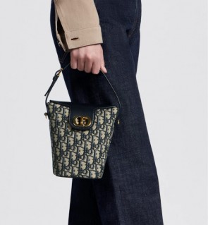 Dior 30 Montaigne Dior Amber Mini Bucket Bag