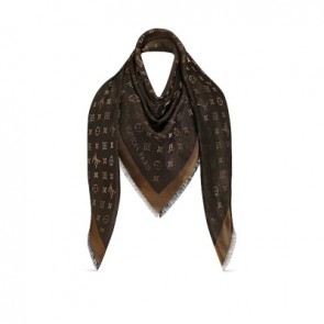 So shine monogram shawl M71548