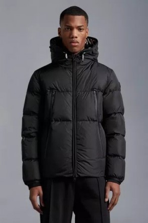 Men's Moncler Montcla Short Down Jacket