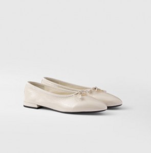 Lady's Prada Naplak Patent Leather Ballerinas Ivory